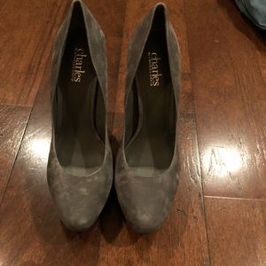 Charles by Charles David platform pump